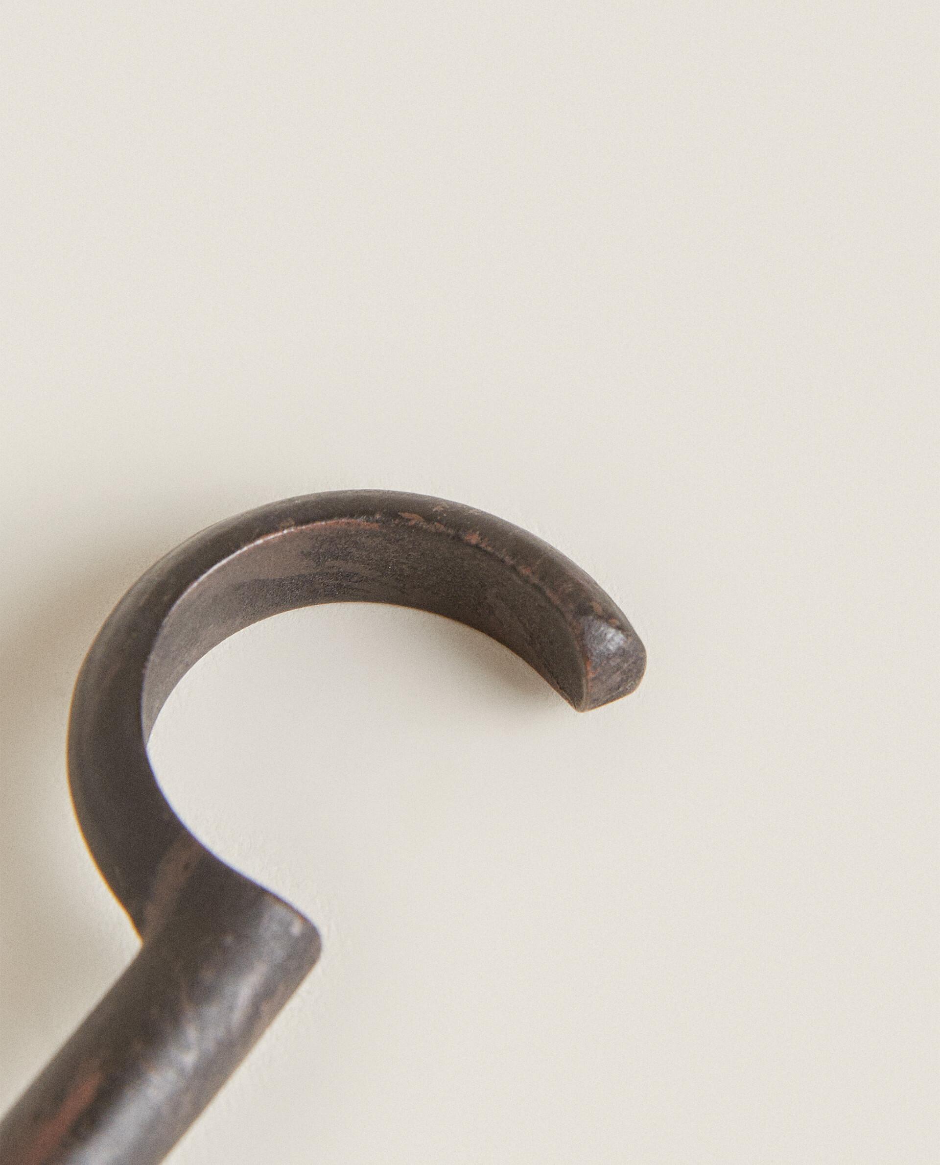 METALLIC CURTAIN POLE HOOK product thumbnail 10