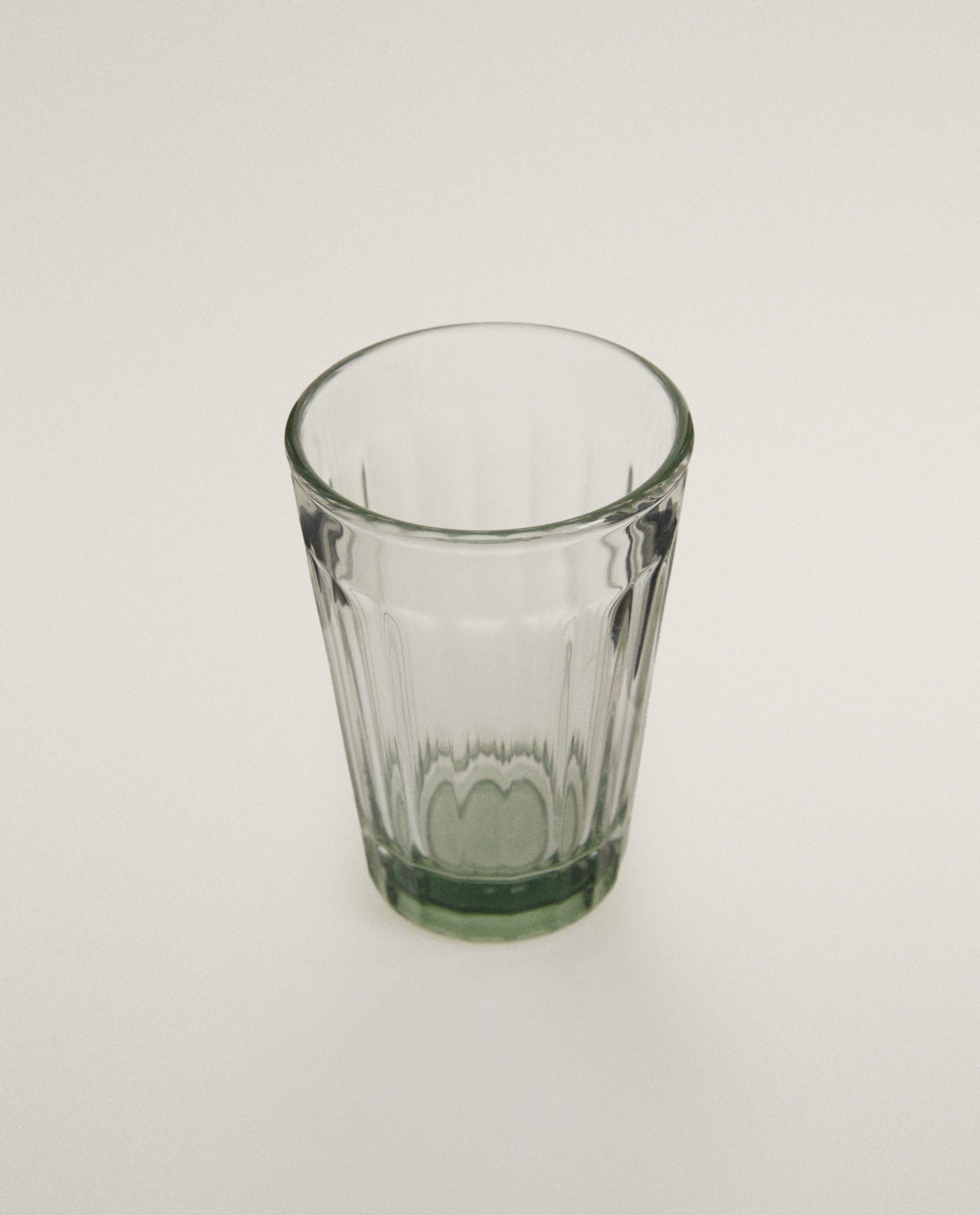 TUMBLER SET WITH RAISED DESIGN AND COLOURED BASE product thumbnail 4