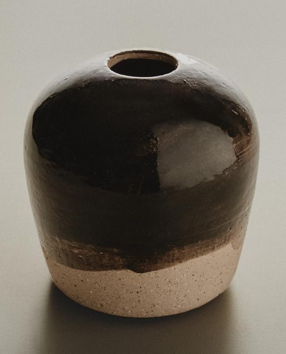 SMALL ROUND STONEWARE VASE SMALL ROUND STONEWARE VASE