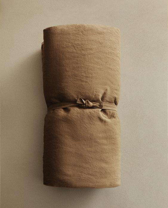 WASHED LINEN TOPPER