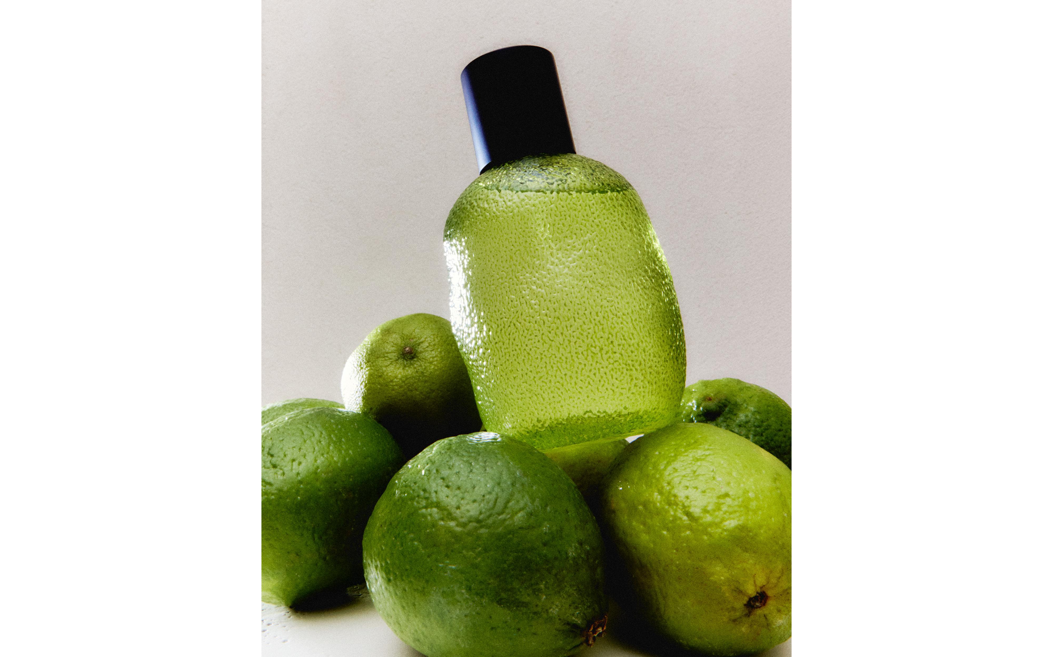 (190 ML) BERGAMOT & SANDALWOOD FABRIC FRESHENER SPRAY product thumbnail 9