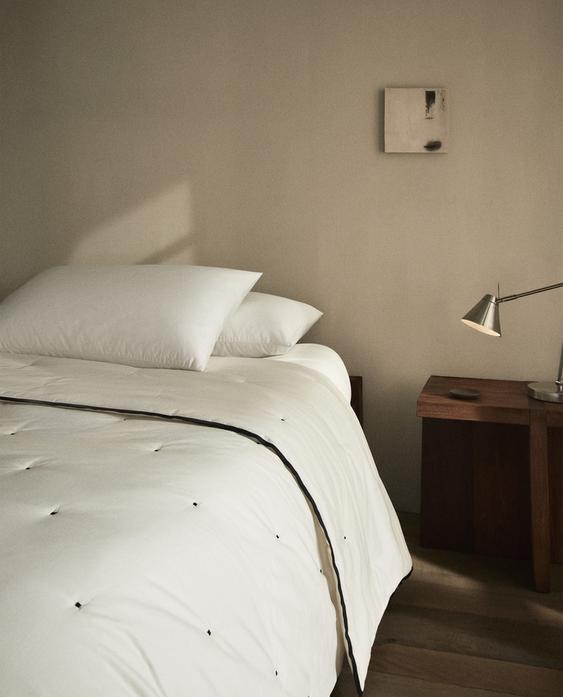 DOTTED SATEEN LINEN QUILTED BEDSPREAD