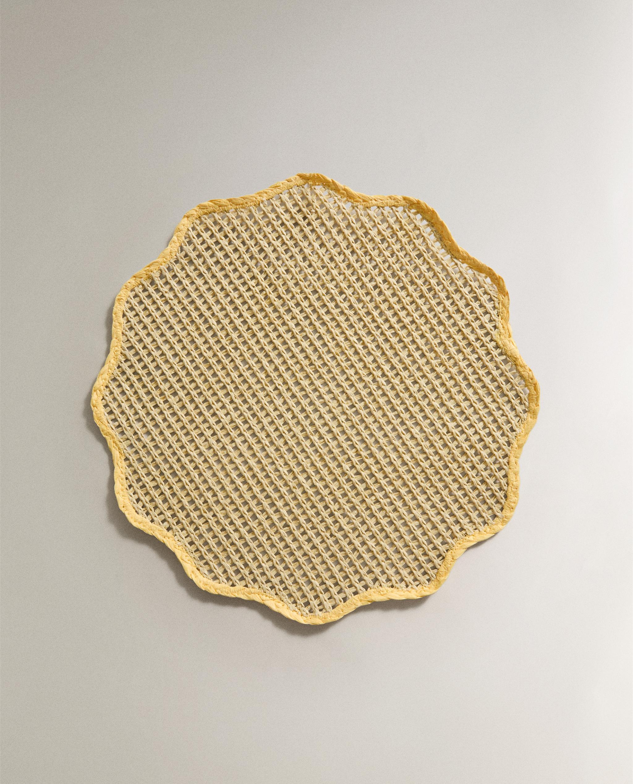 YELLOW FLORAL PAPER PLACEMAT product thumbnail 3
