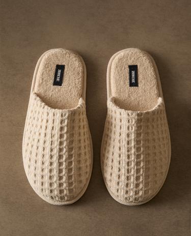 WAFFLE-KNIT SLIPPERS