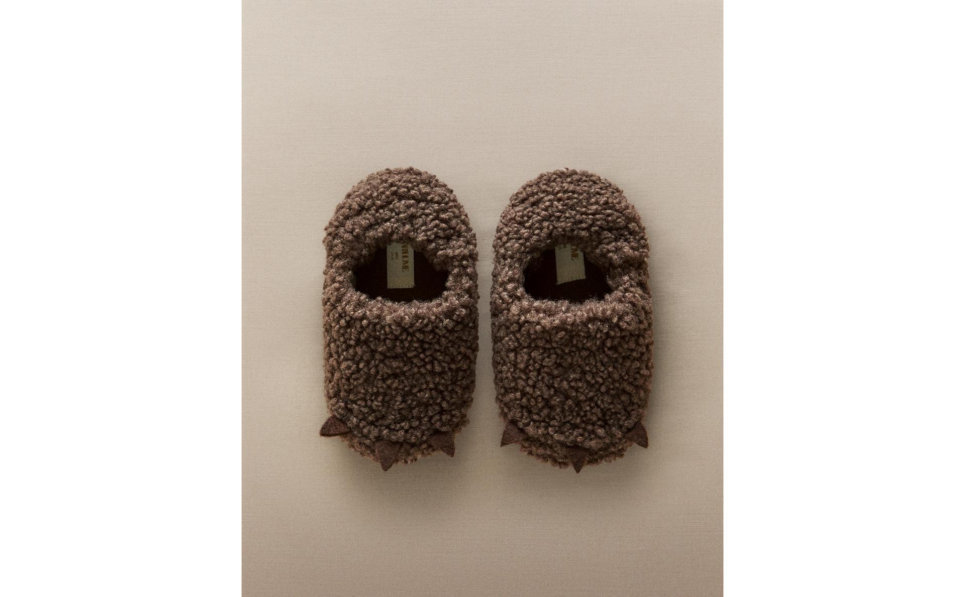 KIDS' CLAW SLIPPERS KIDS' CLAW SLIPPERS