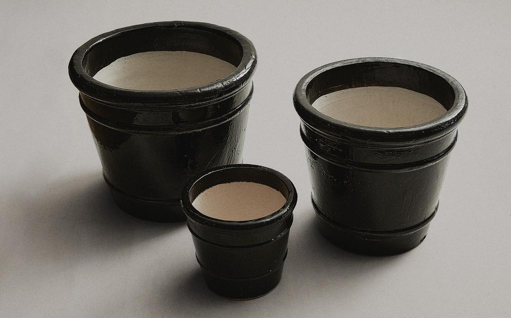 أصيص للحديقة خزف