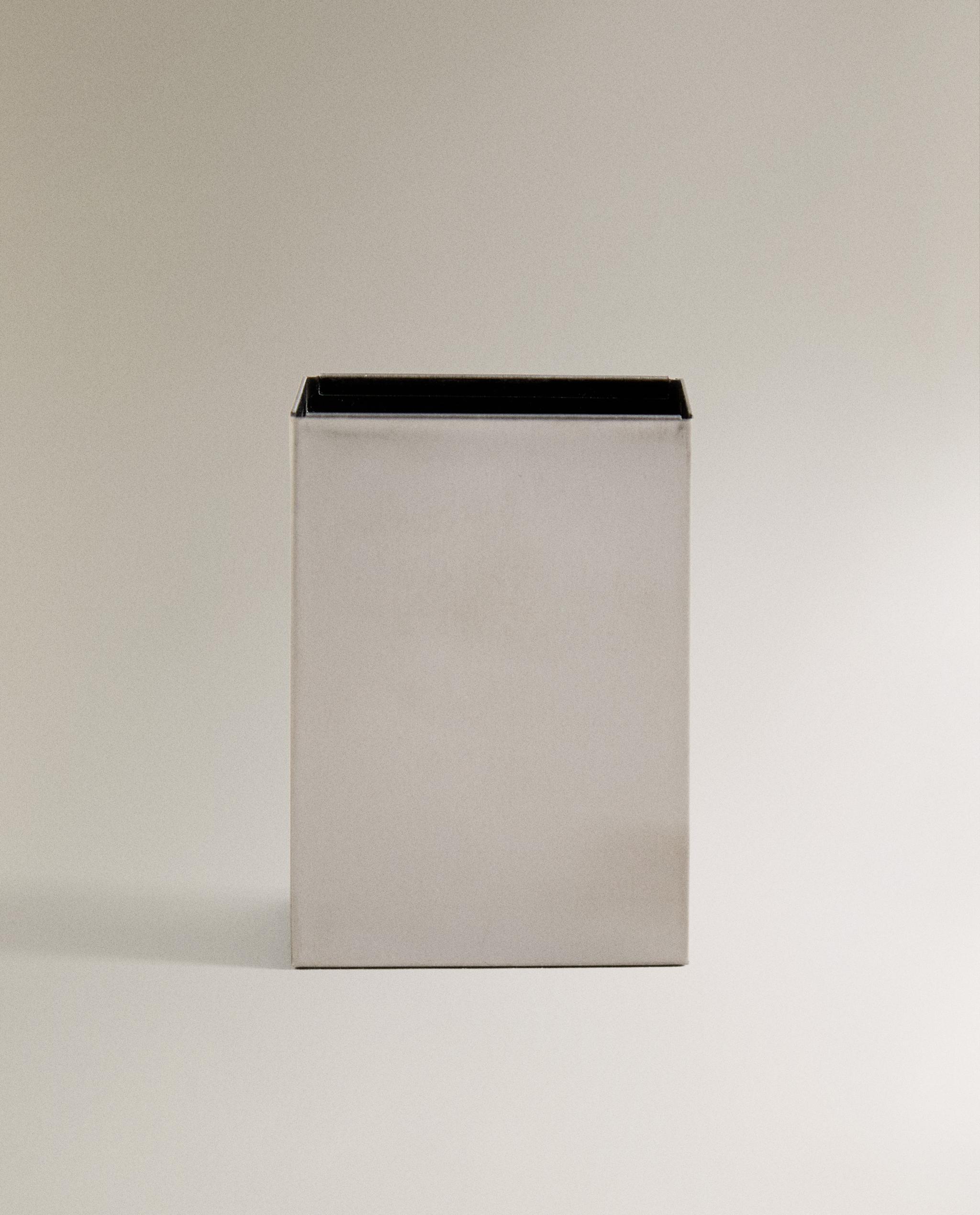 MAGNETIC STAINLESS STEEL PENCIL HOLDER product thumbnail 5