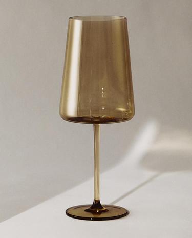 CONICAL CRYSTALLINE WINE GLASS
